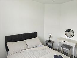 Modern 1Br Sleeps3 - City Centre Location