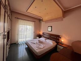 Green Garden Villa
