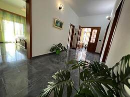 Green Garden Villa