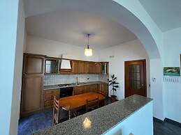 Green Garden Villa