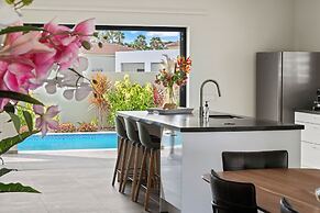 Villa Amber with pool at mambo beach