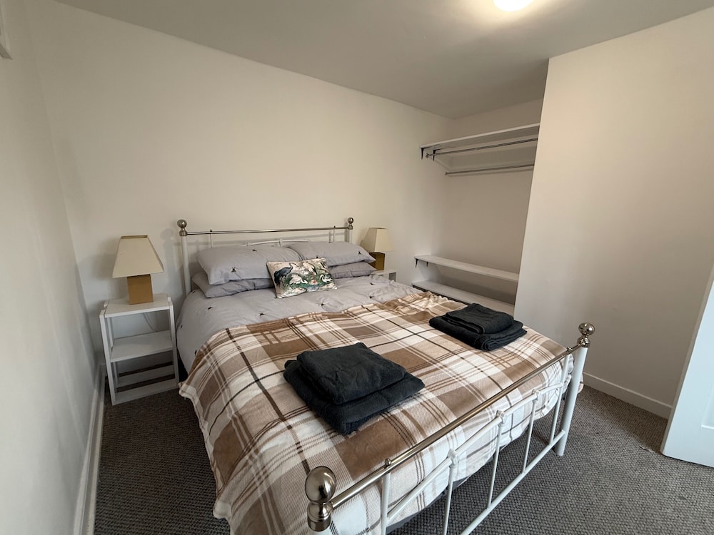 3-bed Cherry Cottage - Walk to Bicester Village