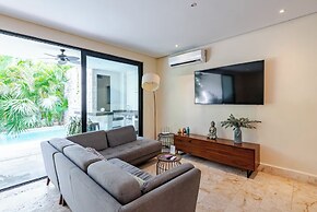 Hum Living Luxury Villas-La Veleta Tulum