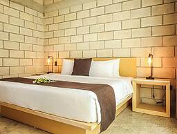 Hum Living Luxury Villas-La Veleta Tulum