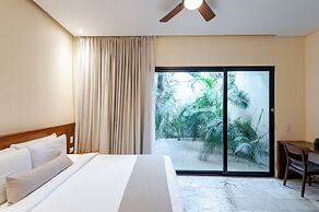 Hum Living Luxury Villas-La Veleta Tulum