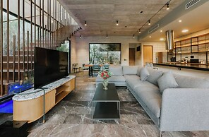 Hum Living Luxury Villas-La Veleta Tulum