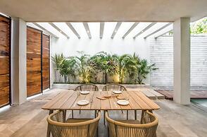 Hum Living Luxury Villas-La Veleta Tulum