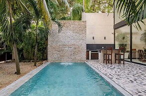 Hum Living Luxury Villas-La Veleta Tulum