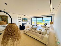 The Perfect Beach House in Hammamet