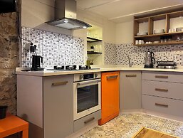 Idor Guest House