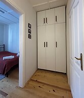 Idor Guest House