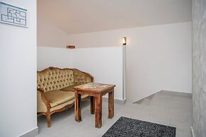 Velora Apartments