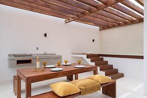 Karanda by Beach Please Tulum