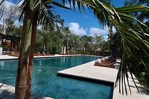Karanda by Beach Please Tulum