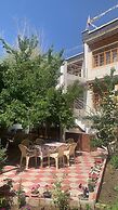 Ser-Dung Guest House