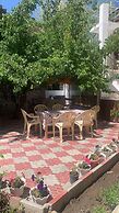 Ser-Dung Guest House
