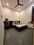 Hotel Shree Shivtam