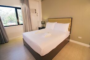 Aura Condotel