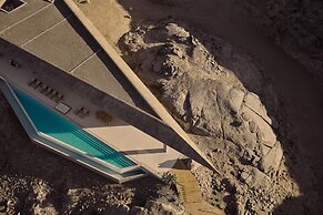 Desert Rock Resort