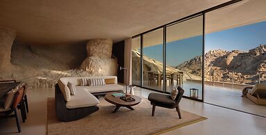 Desert Rock Resort