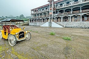Capital O 92276 Hotel Pesona Gunung