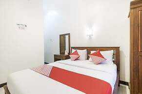 Hotel O Omah Suryo
