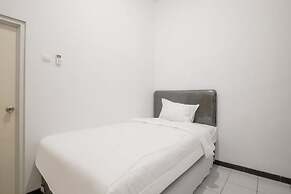 OYO 3467 White Residence