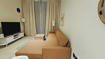 OYO HOME 1405 Spacious 1bed In Jvc Be