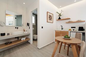 Phaistos Suites