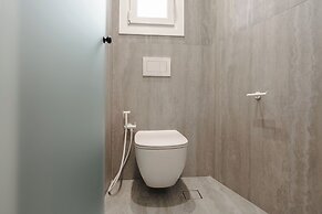 Phaistos Suites