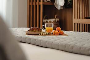 Phaistos Suites