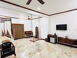 La Moon Puducherry