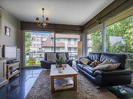 Sunny Flat in Maeterlinck Residence Near Seaside