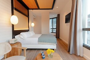 HIRU UHINAK HOTEL