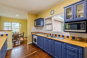 Holly's Beach House - the BnB Collection