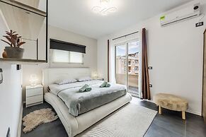 Modern Apartment With Scenic Views Earthy Vibes
