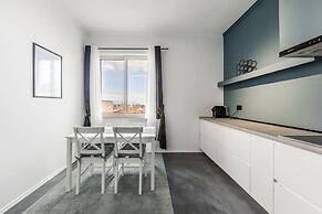 Modern Apartment With Scenic Views Earthy Vibes