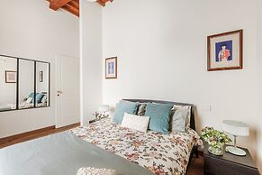 Lunav House in Lucca