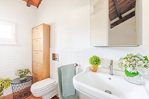 Lunav House in Lucca