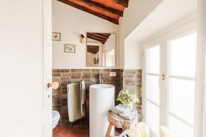 Lunav House in Lucca