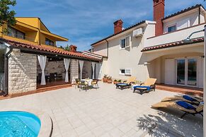 Villa Beauty With Private Pool