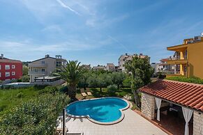 Villa Beauty With Private Pool