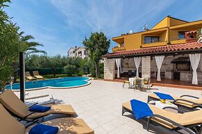 Villa Beauty With Private Pool