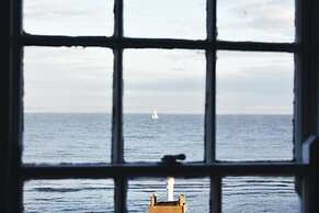 The West Usk Lighthouse Lightkeepers Lod