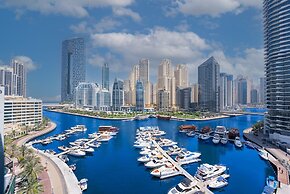 SIMPLY COMFORT  Bright Apartments Steps from Marina Walk
