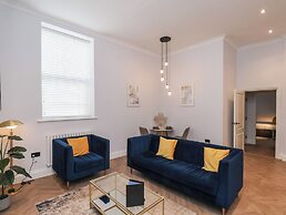 The Salisbury Apartment 103