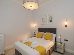 The Salisbury Apartment 103