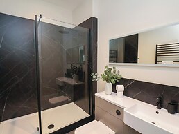 The Salisbury Apartment 104