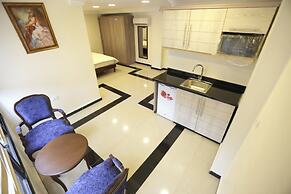 Taj Suites