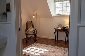Coach House